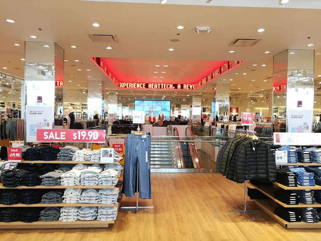 UNIQLO Garden State Plaza | 1 Garden State Plaza, Paramus, NJ 07652, USA | Phone: (877) 486-4756