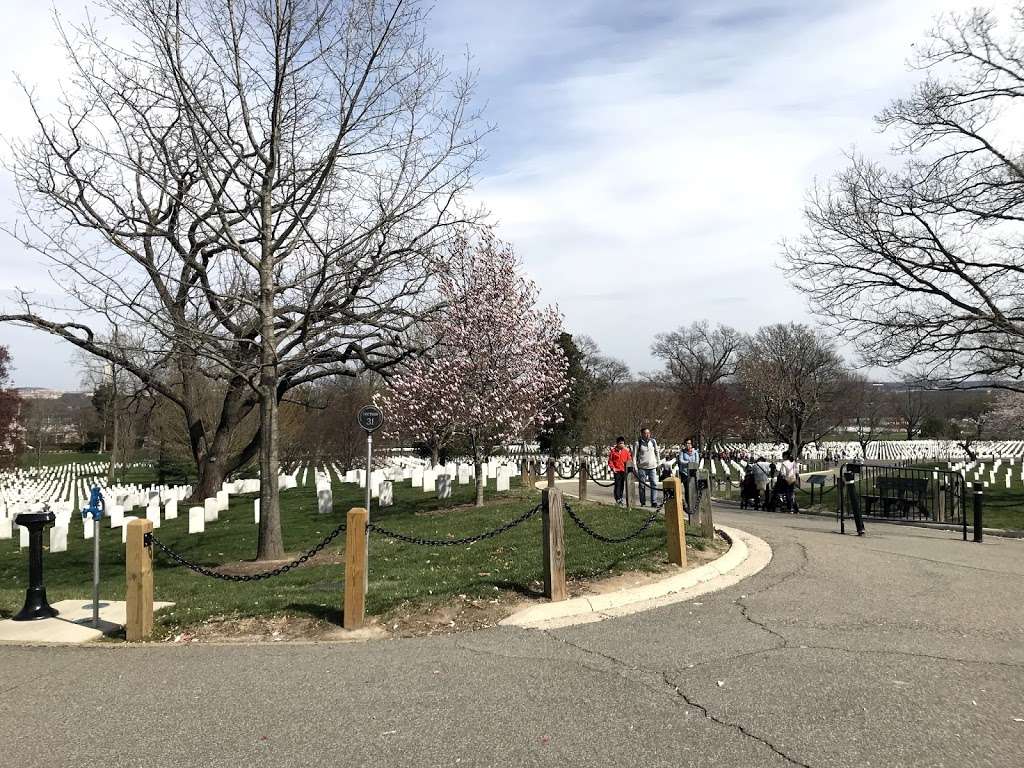 Medgar Evers Gravesite | Custis Walk, Arlington, VA 22209, USA