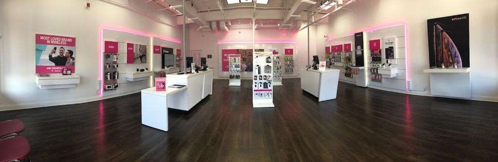 T-Mobile | 3325 W 115th St, Merrionette Park, IL 60803, USA | Phone: (708) 388-7777