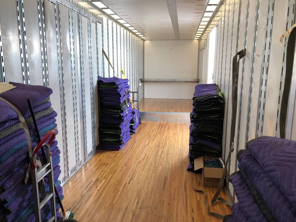 Lynn Moving & Storage | 200 Jims Ct, Louisville, KY 40229, USA | Phone: (502) 955-7944