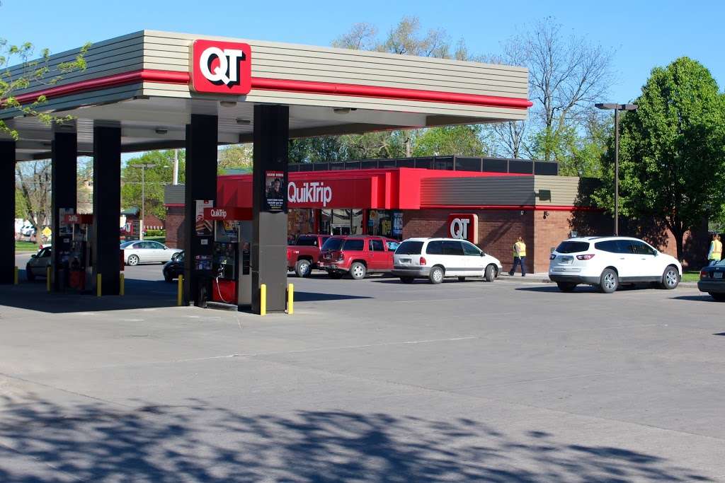 QuikTrip | 2321 Lee, S Lees Summit Rd, Independence, MO 64055, USA | Phone: (816) 461-7020