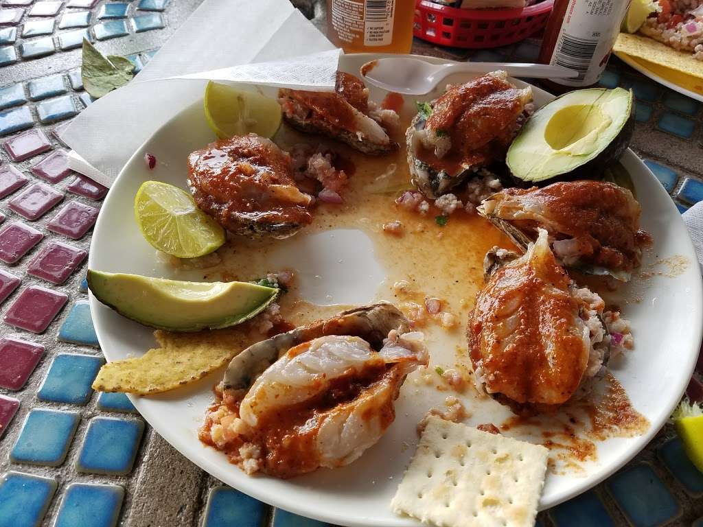 Mariscos Manzanillo | 2124 Nadeau St, Los Angeles, CA 90001, USA | Phone: (323) 585-3747