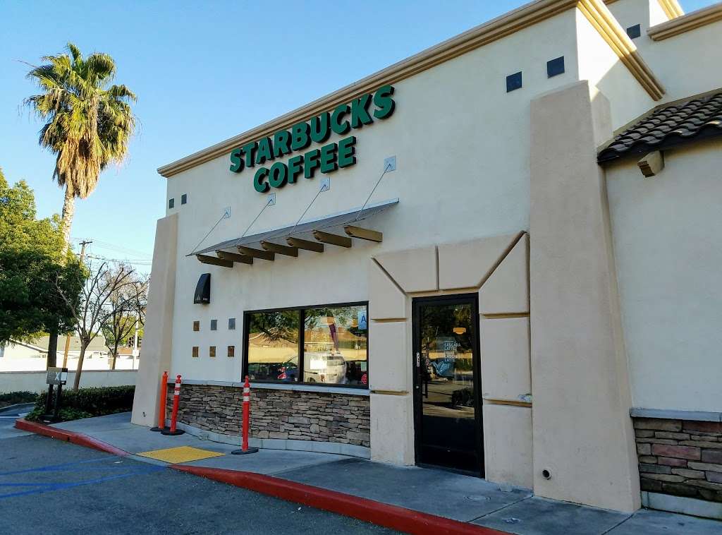 Starbucks | 2570 S Vineyard Ave, Ontario, CA 91761, USA | Phone: (909) 947-6650