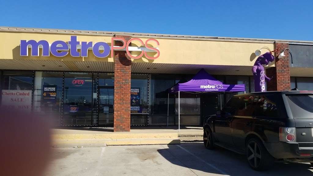 Metro by T-Mobile | 2051 W Northwest Hwy Suite 15, Dallas, TX 75220, USA | Phone: (972) 501-9828