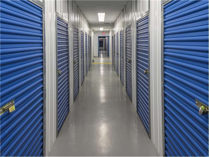 Extra Space Storage | 5851 King Centre Dr, Alexandria, VA 22315, USA | Phone: (703) 719-0703