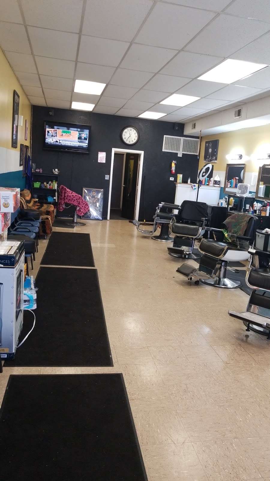 Headlinaz Barbershop | 1511 N Arlington Ave, Indianapolis, IN 46219, USA | Phone: (317) 985-3959