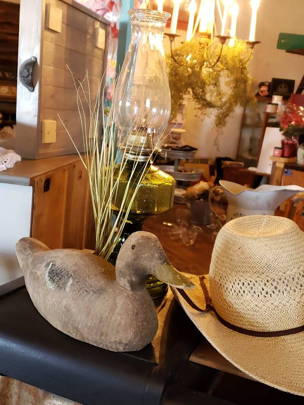 Fresh From The Farm, Vintage Farm Decor & More | 1836 Candelaria Rd NW, Albuquerque, NM 87107, USA | Phone: (505) 974-3064