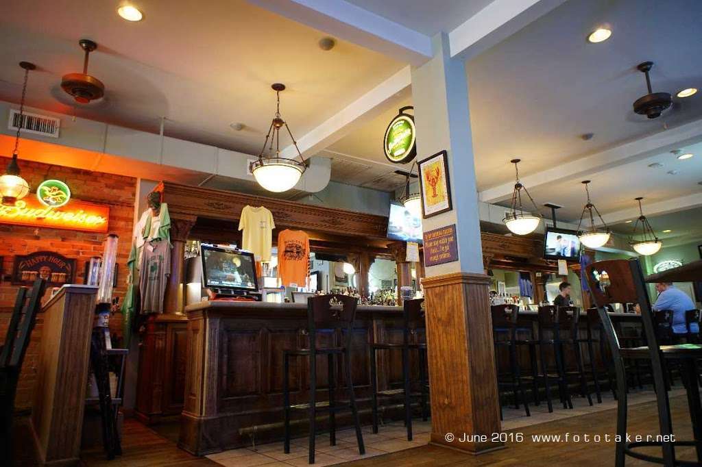 Irish Eyes Pub & Restaurant | 105 Union St, Milton, DE 19968, USA | Phone: (302) 684-8889