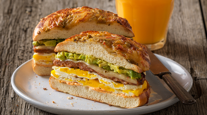 Einstein Bros. Bagels | Gate, Terminal B, 2141 S International Pkwy B29, Dallas, TX 75261, USA | Phone: (972) 973-7731