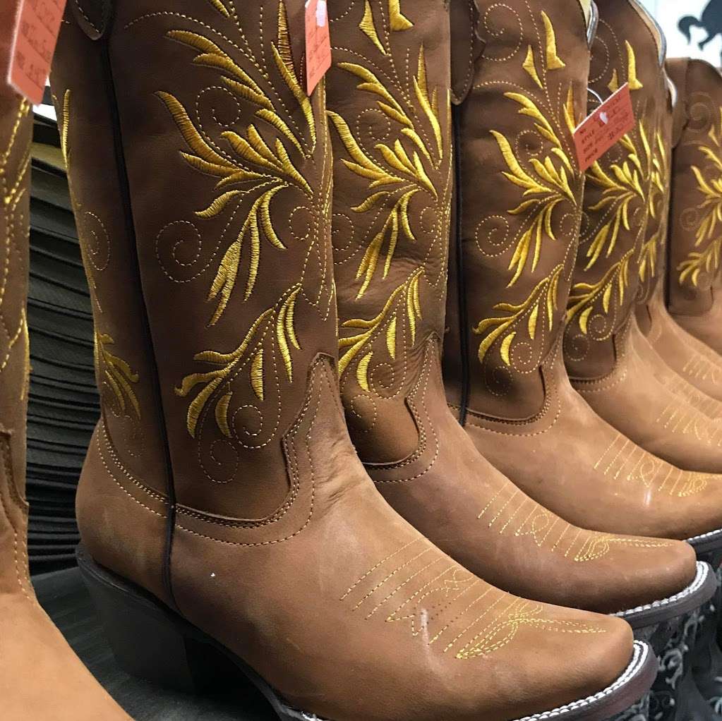 El Corral Western Boots | 11117 Harry Hines Blvd Suite 120, Dallas, TX 75229, USA | Phone: (469) 687-0082