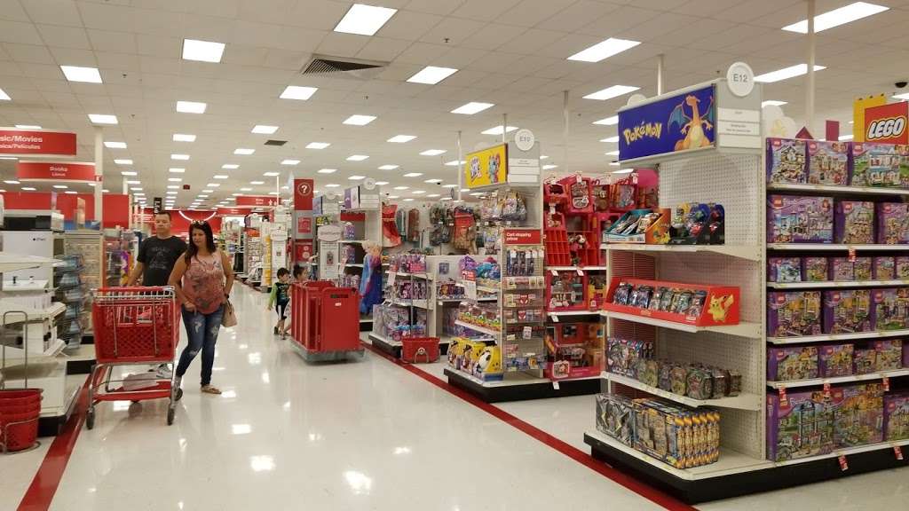 Target | 9830 W Lower Buckeye Rd, Tolleson, AZ 85353, USA | Phone: (623) 687-2136