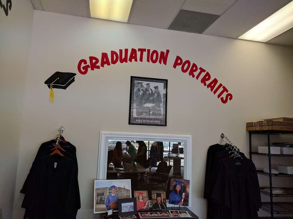 Graduation Store | 3171 Fondren Rd, Houston, TX 77063, USA | Phone: (713) 977-5777