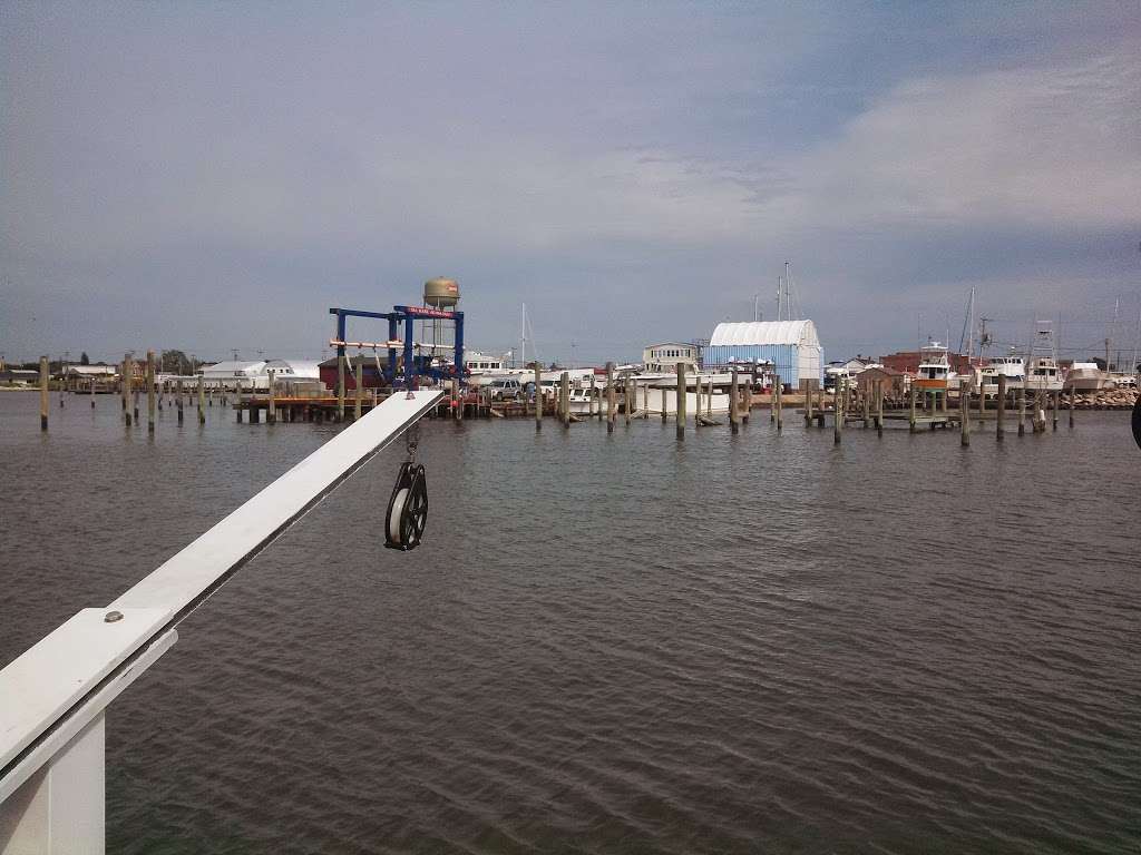 Sea Mark Marine Inc | 822 W Main St, Crisfield, MD 21817, USA | Phone: (410) 968-0800