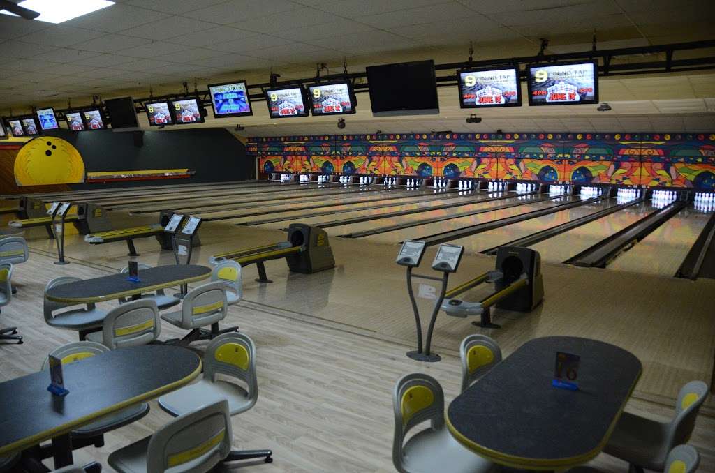 Sunshine Bowling Center | 10809 E U.S. Highway 136, Indianapolis, IN 46234, USA | Phone: (317) 280-7670