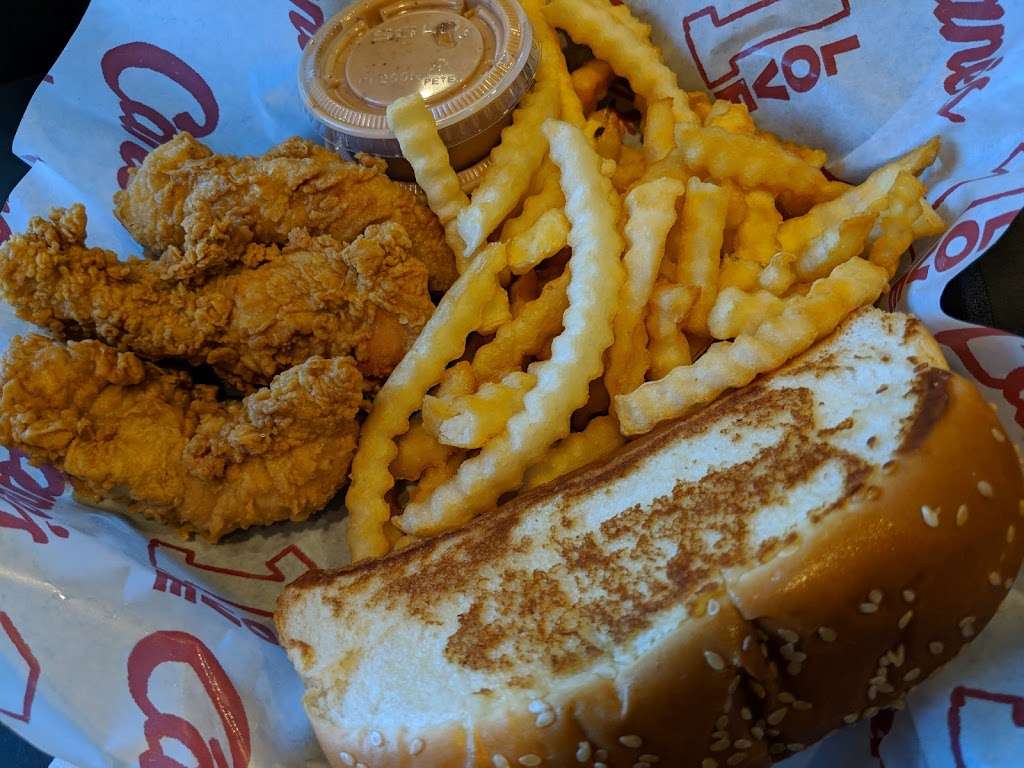 Raising Canes Chicken Fingers | 7135 S Rainbow Blvd, Las Vegas, NV 89118, USA | Phone: (702) 233-2263