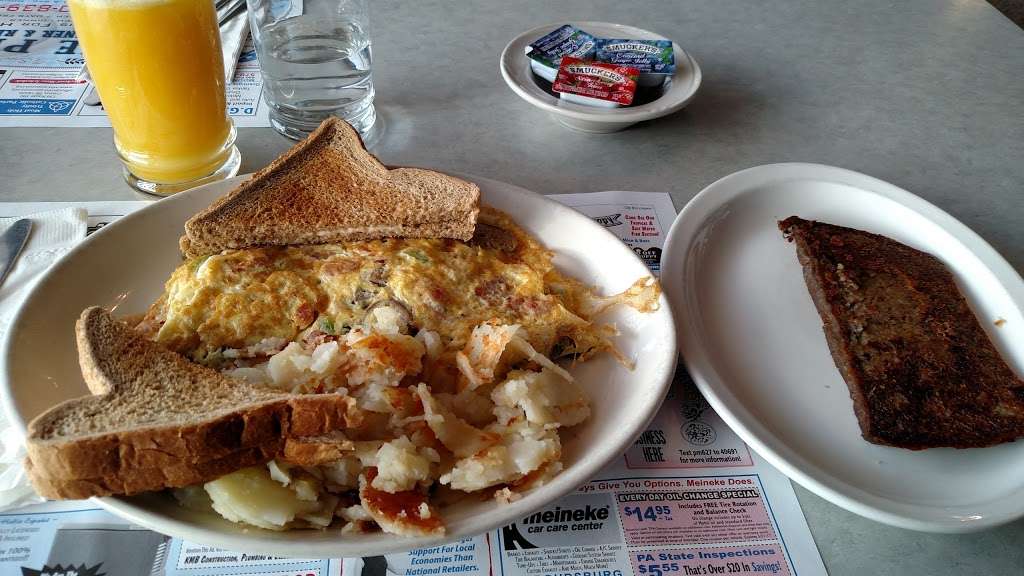 Pioneer Diner | 508 Pocono Blvd, Mt Pocono, PA 18344, USA | Phone: (570) 839-7620