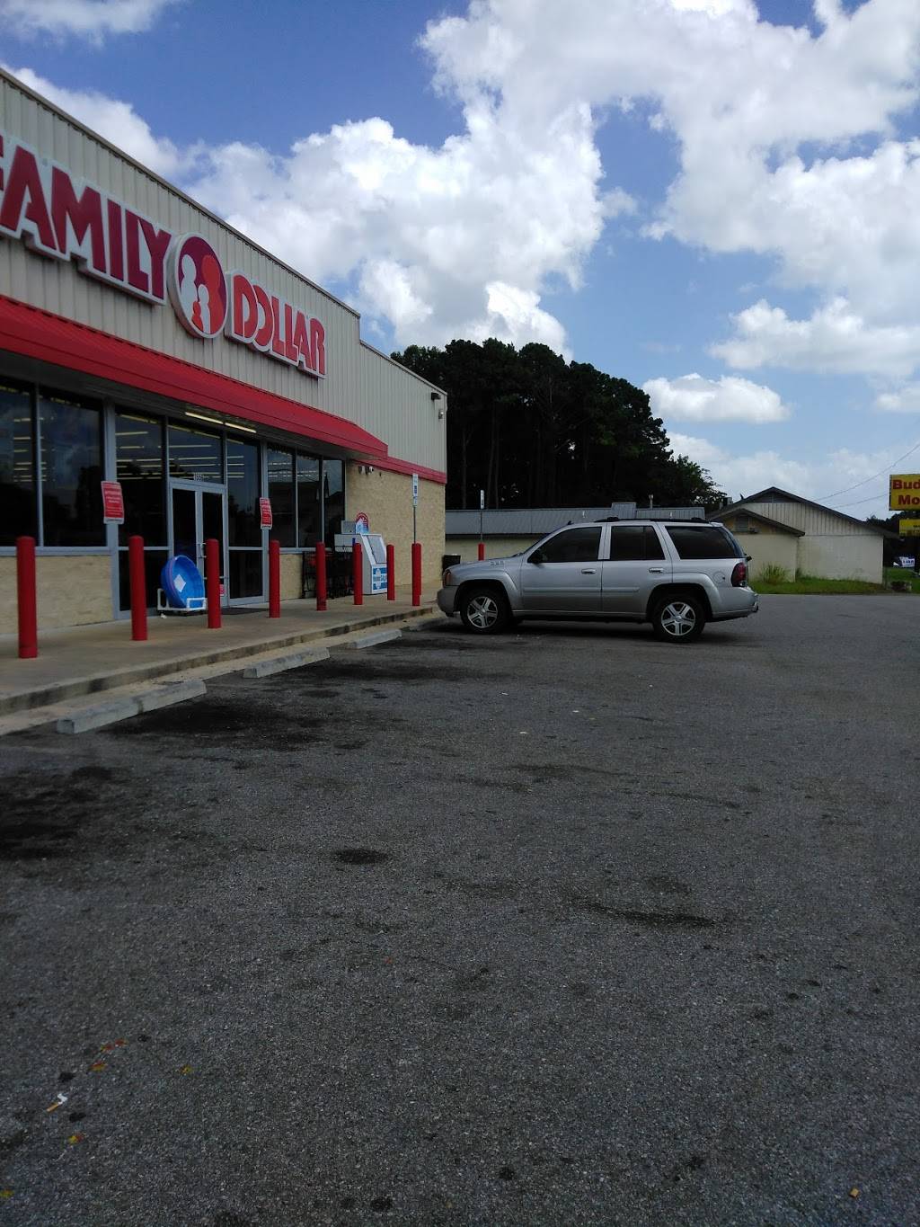 Family Dollar | 1556 Bankhead Hwy W, Birmingham, AL 35214, USA | Phone: (205) 798-7302