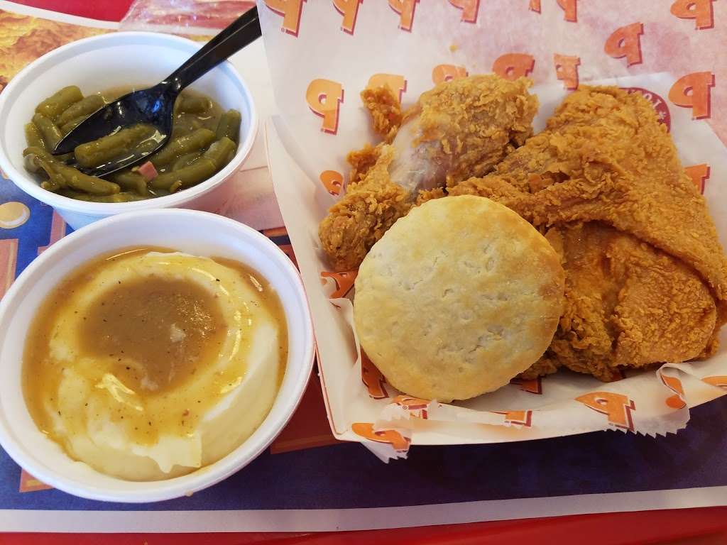 Popeyes Louisiana Kitchen | 511 Vandegrift Blvd, Oceanside, CA 92057, USA | Phone: (760) 757-9150