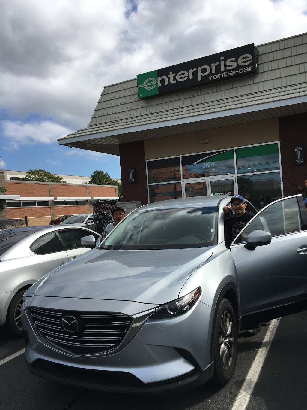 Enterprise Rent-A-Car | 2136 NJ-27, Edison, NJ 08817, USA | Phone: (732) 572-7700