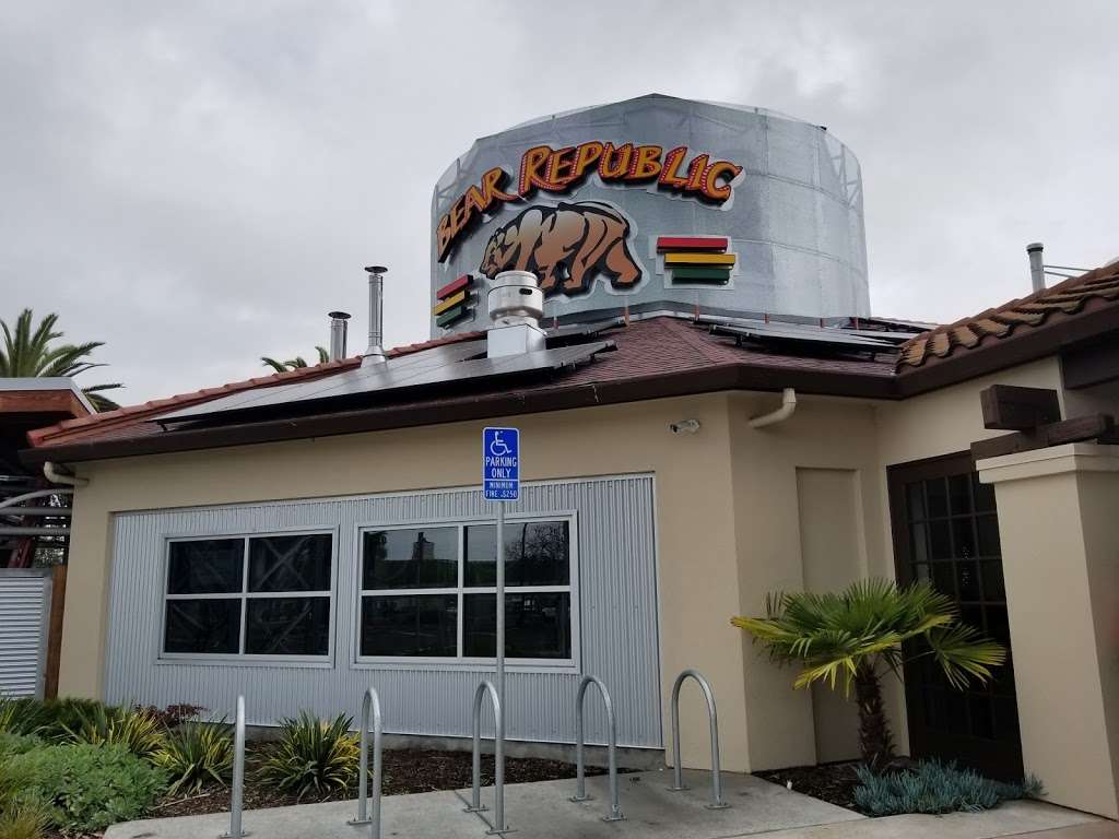 Bear Republic Brewing Co. | 5000 Roberts Lake Rd, Rohnert Park, CA 94928, USA | Phone: (707) 585-2722