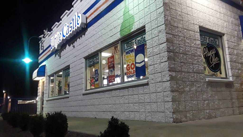 White Castle | 7380 Olive Blvd, University City, MO 63130, USA | Phone: (314) 727-6854