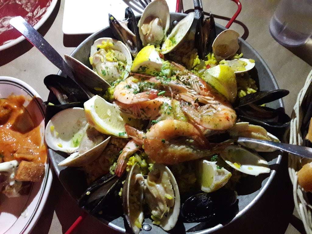 Si Tapas | 2207 Allen St, Dallas, TX 75204, USA | Phone: (214) 720-0324