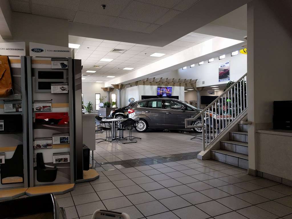 Santa Margarita Ford | 30031 Santa Margarita Pkwy, Rancho Santa Margarita, CA 92688, USA | Phone: (949) 459-6800