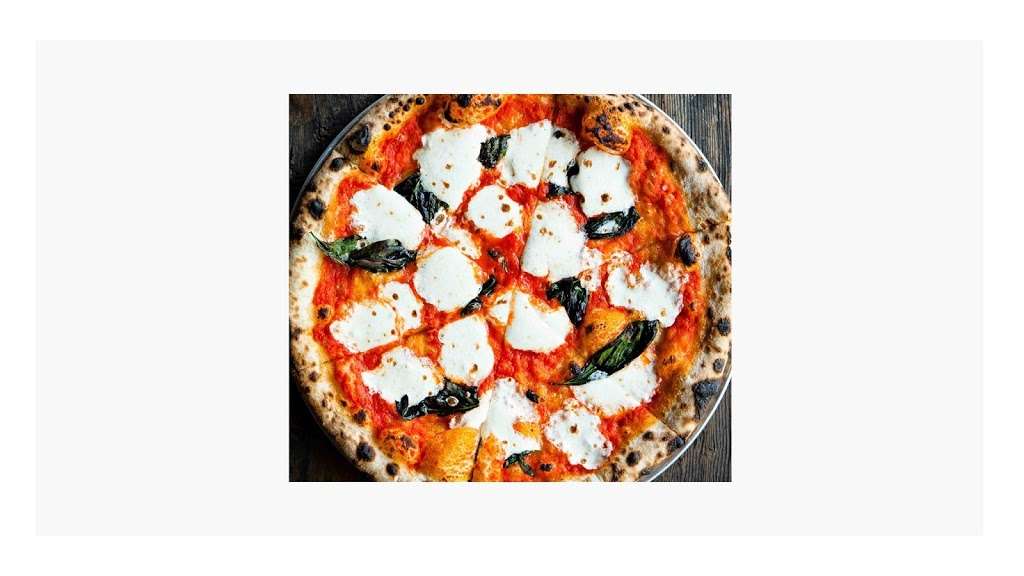 Crust N Fire | 439 Larchmont Blvd, Mt Laurel, NJ 08054, USA | Phone: (856) 638-5744