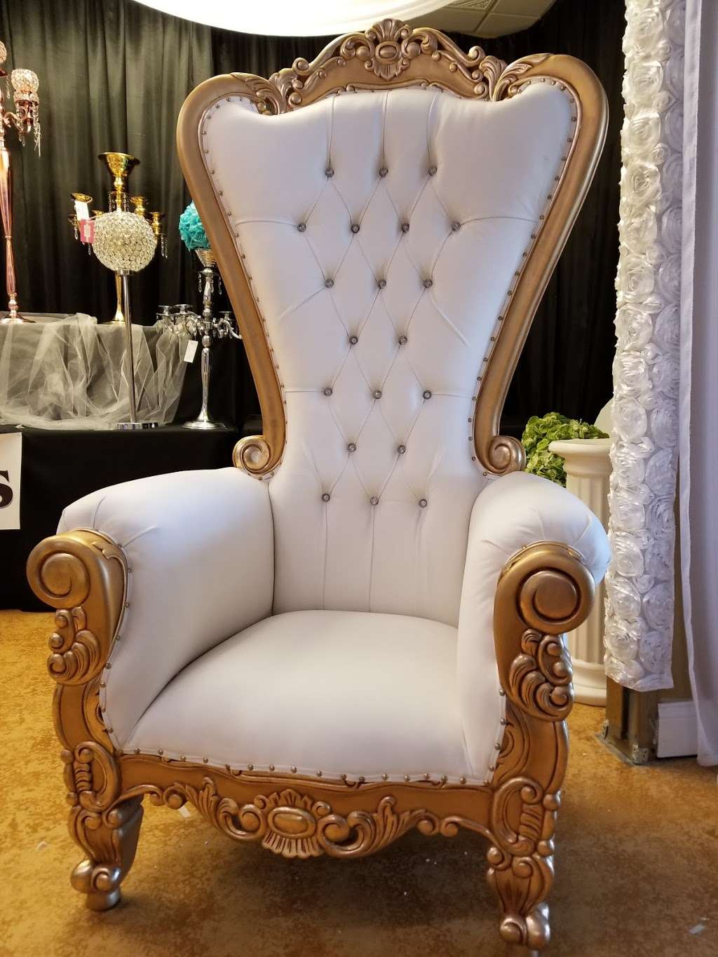 Wedding Decor Store | 2120 33rd St, Orlando, FL 32839, USA | Phone: (407) 933-3464