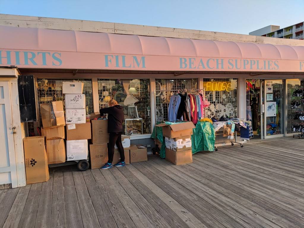 Beach Pier Gift Shop | 1415 Atlantic Ave, Virginia Beach, VA 23451, USA | Phone: (757) 428-2480