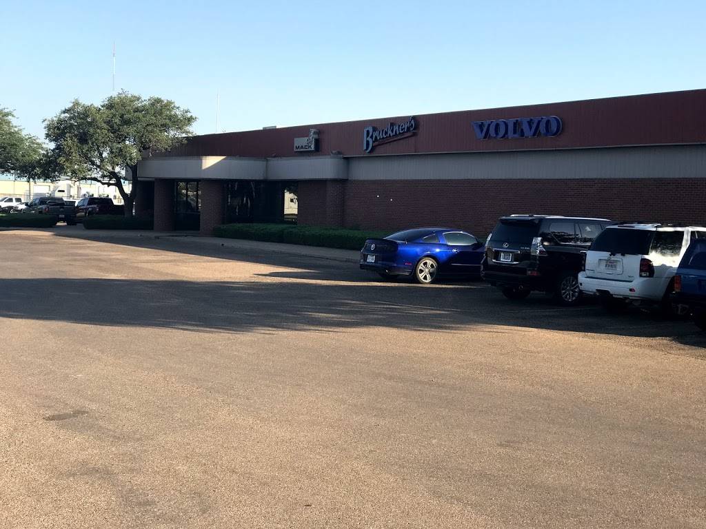 Bruckners Mack & Volvo | 1125 Slaton Rd, Lubbock, TX 79404, USA | Phone: (888) 999-0491