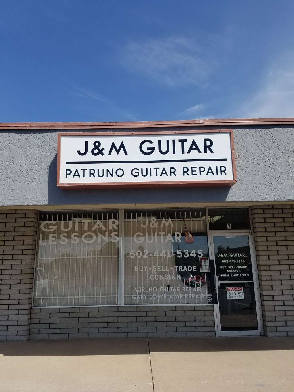 J&M Guitar | 13439 N Cave Creek Rd, Phoenix, AZ 85022, USA | Phone: (602) 441-5345