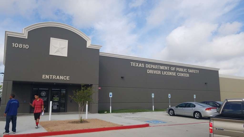 Texas Department of Public Safety Driver License Mega Center | 10810 Galveston Rd Highway 3, Houston, TX 77034, USA | Phone: (281) 929-5300