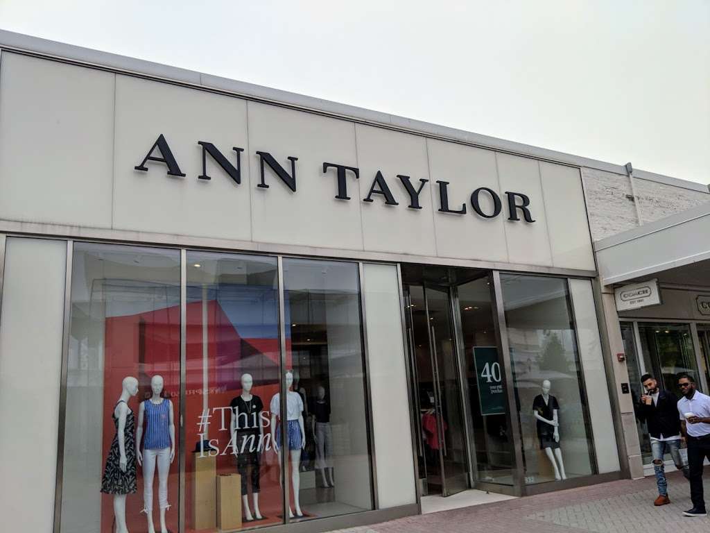 Ann Taylor | 4999 Old Orchard Rd, Skokie, IL 60077, USA | Phone: (847) 679-7370