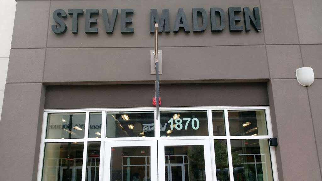 Steve Madden | 1650 Premium Outlet Blvd #1870, Aurora, IL 60502, USA | Phone: (630) 585-5524