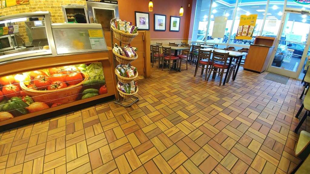 Subway | 405 E Freeland Rd Suite B, Greensburg, IN 47240, USA | Phone: (812) 663-4242