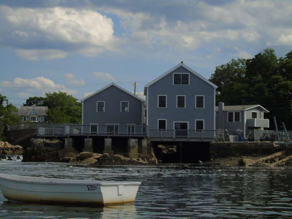 Cohasset Lobster Pound | 82 Border St, Cohasset, MA 02025, USA | Phone: (781) 383-1551