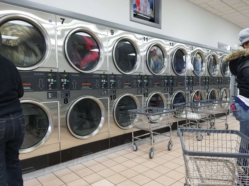 First Street Laundromat | 83-85 W 1st St, Bayonne, NJ 07002, USA | Phone: (201) 339-5011