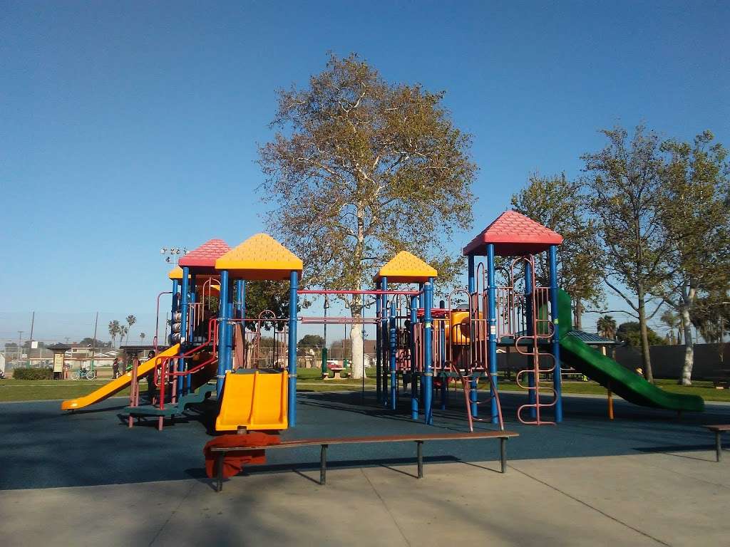 Lomita Park | 24428 Eshelman Ave, Lomita, CA 90717, USA | Phone: (310) 326-0140