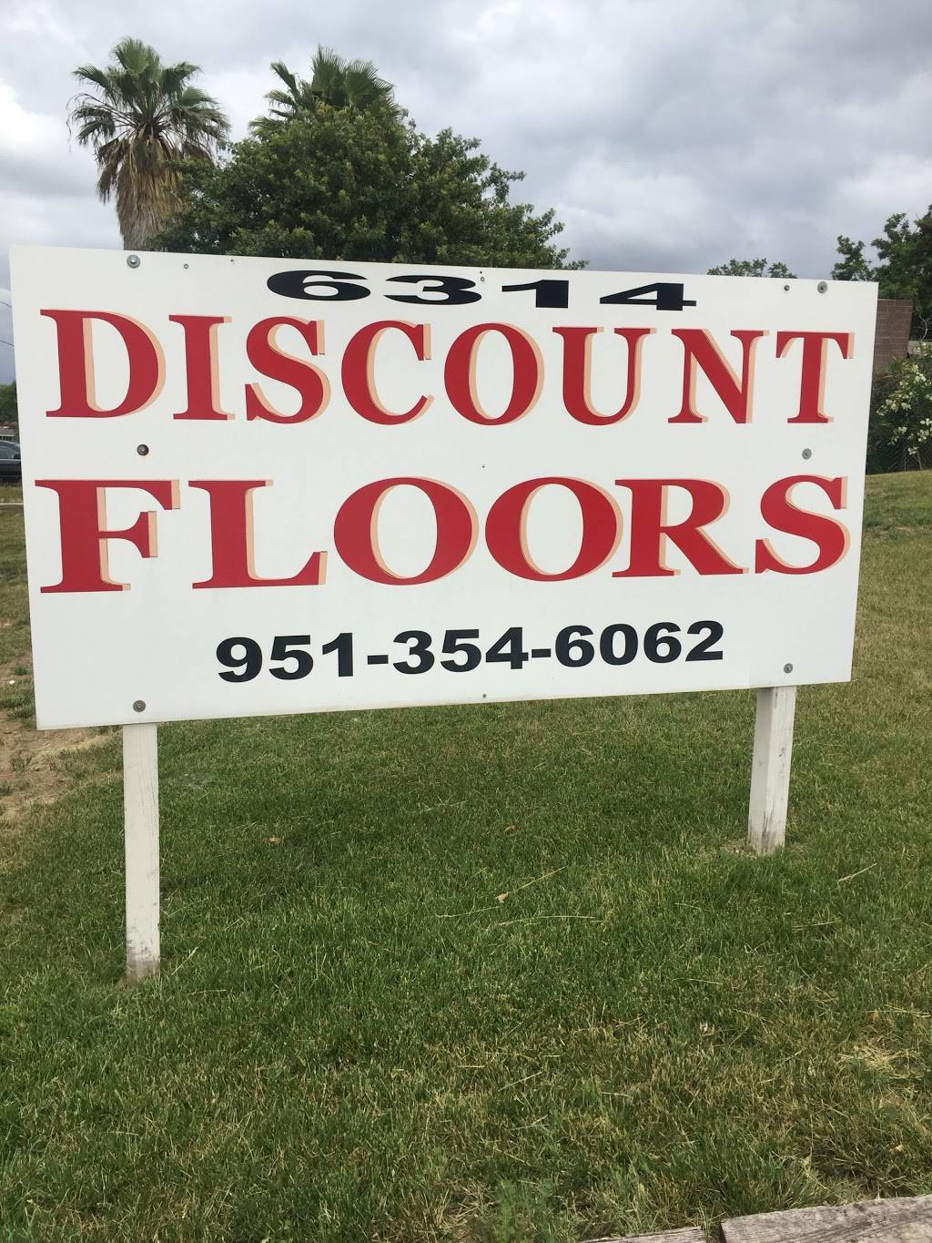 Discount Floors | 6314 Jurupa Ave, Riverside, CA 92504, USA | Phone: (951) 354-6062