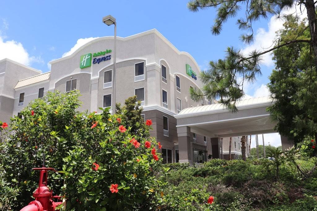 Holiday Inn Express & Suites Clearwater/US 19 N | 2580 Gulf to Bay Blvd, Clearwater, FL 33765, USA | Phone: (727) 797-6300