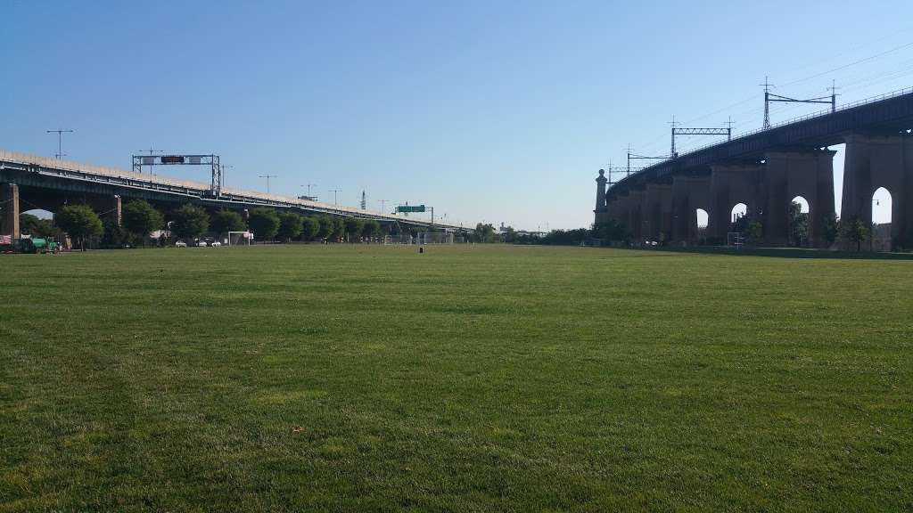 Randalls Island Field 54 | Hell Gate Cir, New York, NY 10035, USA