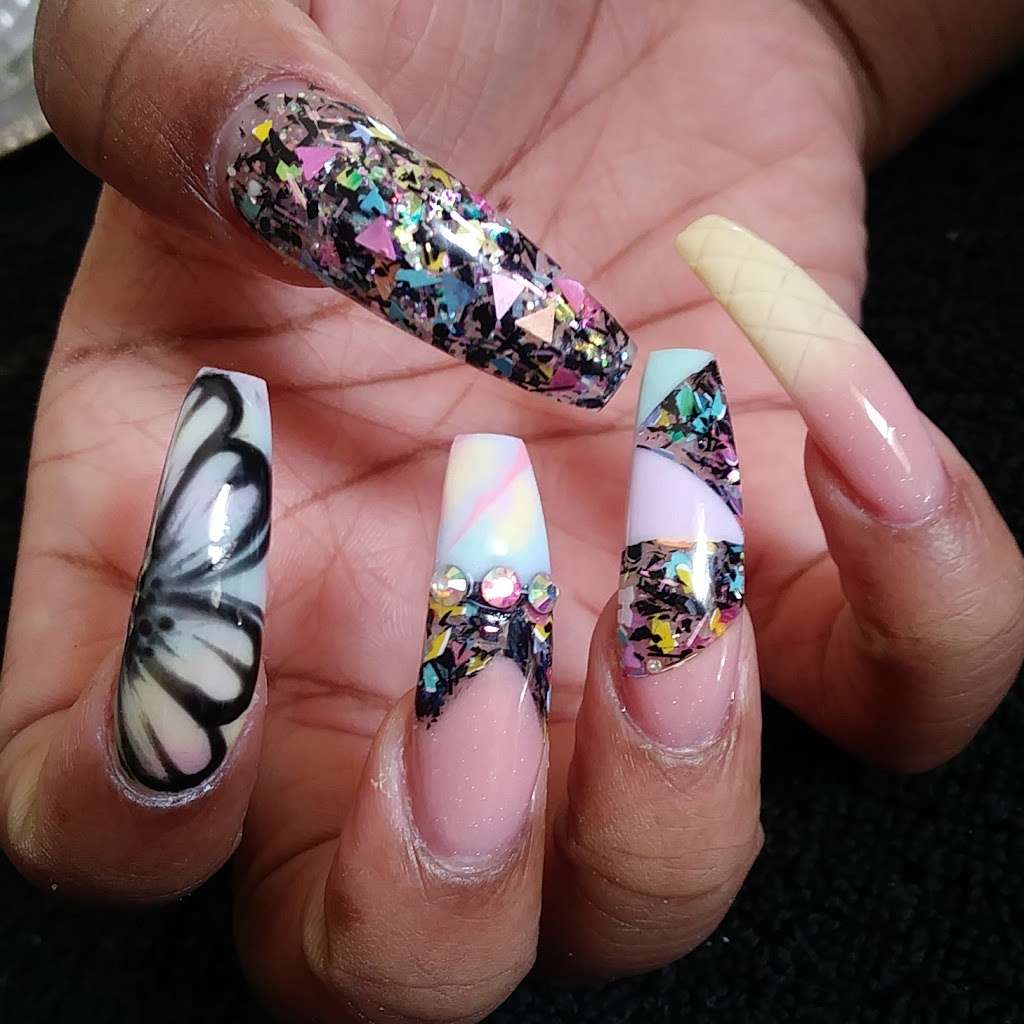 nail salon | 2497 Trafalgar Blvd, Kissimmee, FL 34758, USA