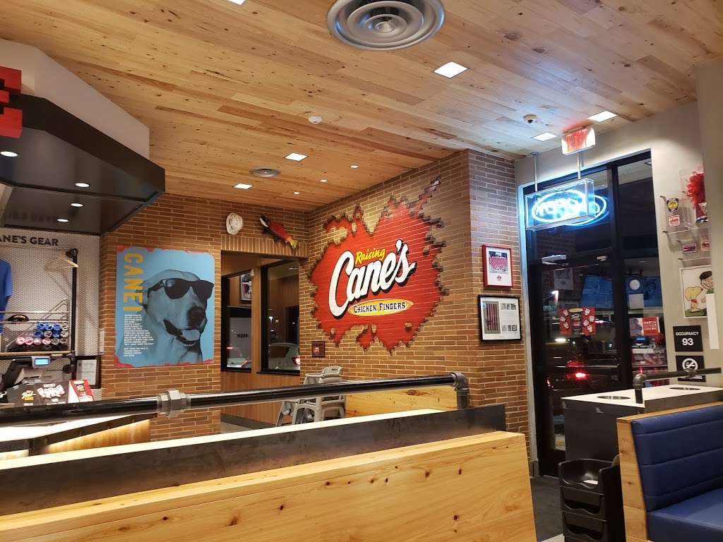 Raising Canes Chicken Fingers | 1640 Bay Area Blvd, Friendswood, TX 77546, USA | Phone: (281) 286-3932