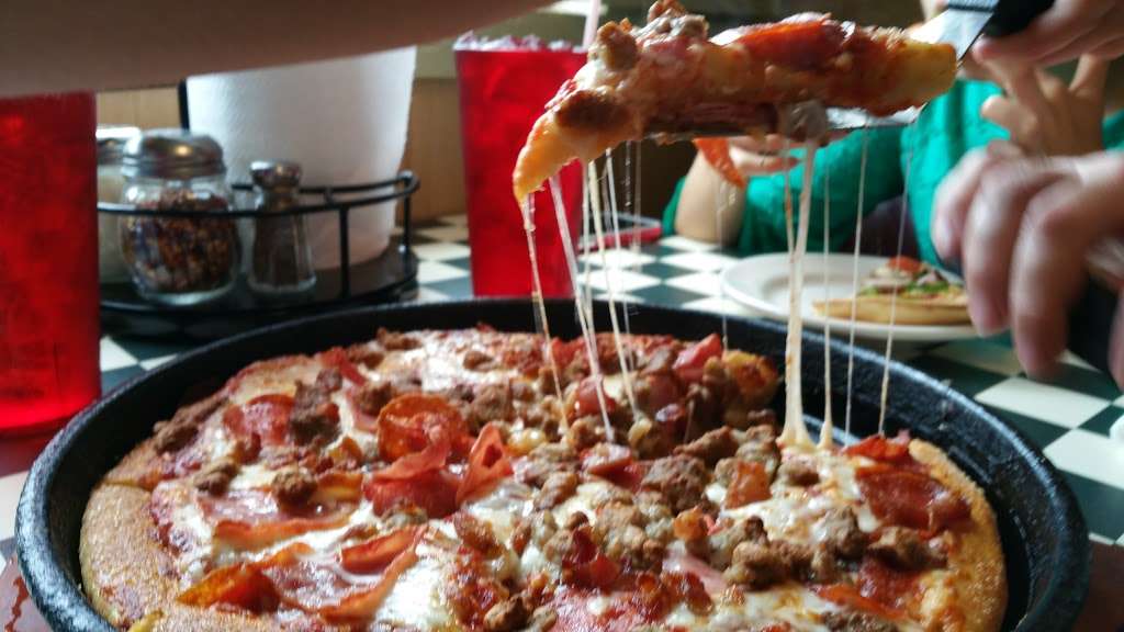 Pizza Hut | 237 Buford Ave, Gettysburg, PA 17325, USA | Phone: (717) 334-2165