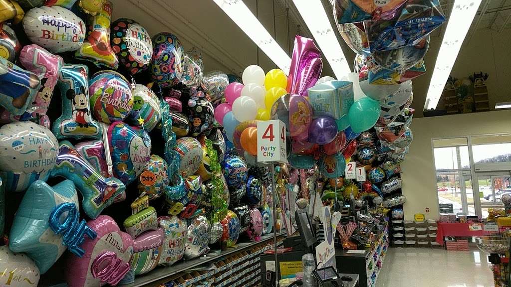 Party City | 151 Wilson Ave, Hanover, PA 17331, USA | Phone: (717) 632-3223