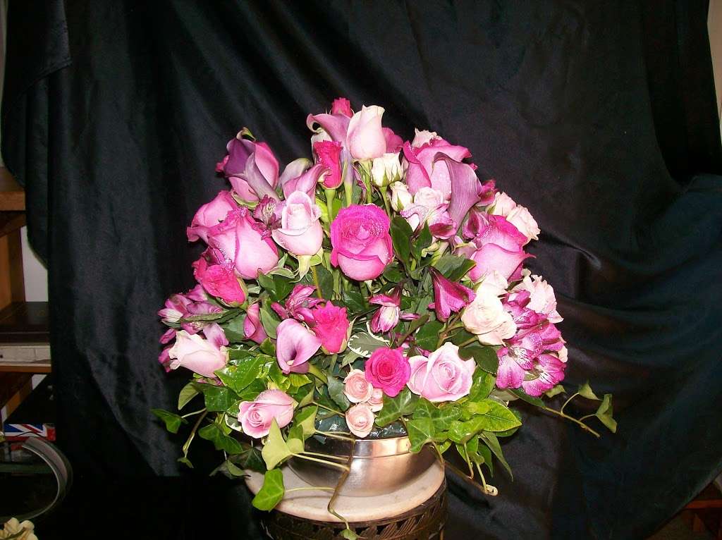 French Florist by Alber | 11920 Chandler Blvd, Valley Village, CA 91607, USA | Phone: (818) 506-1661