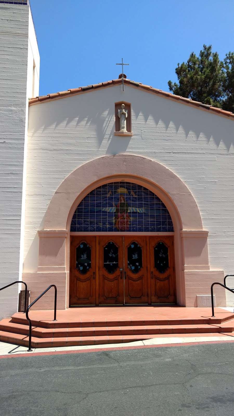 Saint Catherine of Alexandria Catholic Church | 800 Beacon St, Avalon, CA 90704, USA | Phone: (310) 510-0192