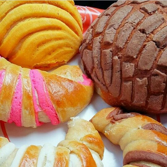 Panaderia y Pasteleria La Mexicana | 14151 Leffingwell Rd, Whittier, CA 90604, USA | Phone: (562) 906-6140