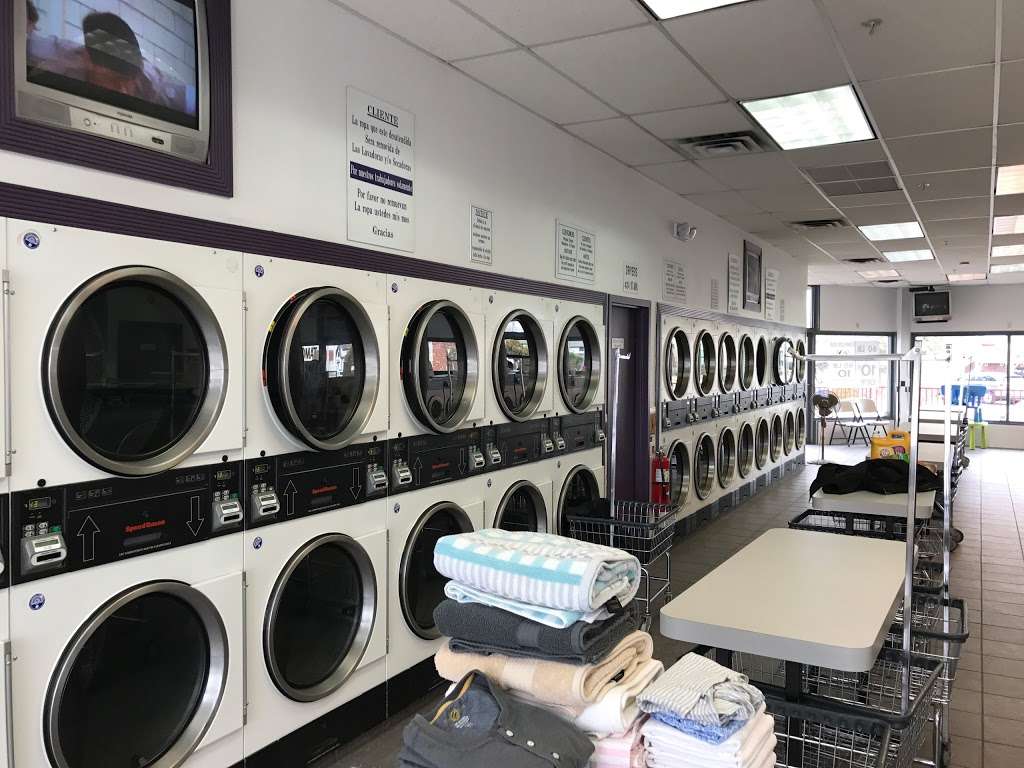 Scrubs Laundromat | 315 Main St #4, Little Ferry, NJ 07643, USA | Phone: (201) 440-3343